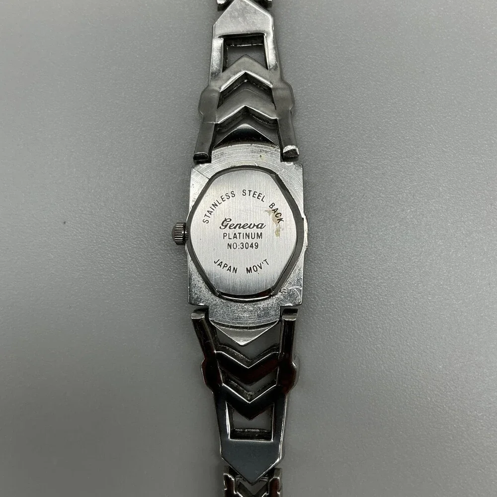 Geneva Platinum 3049 Womens Watch 17mm Silver Tone Marcasite New Battery 6.75